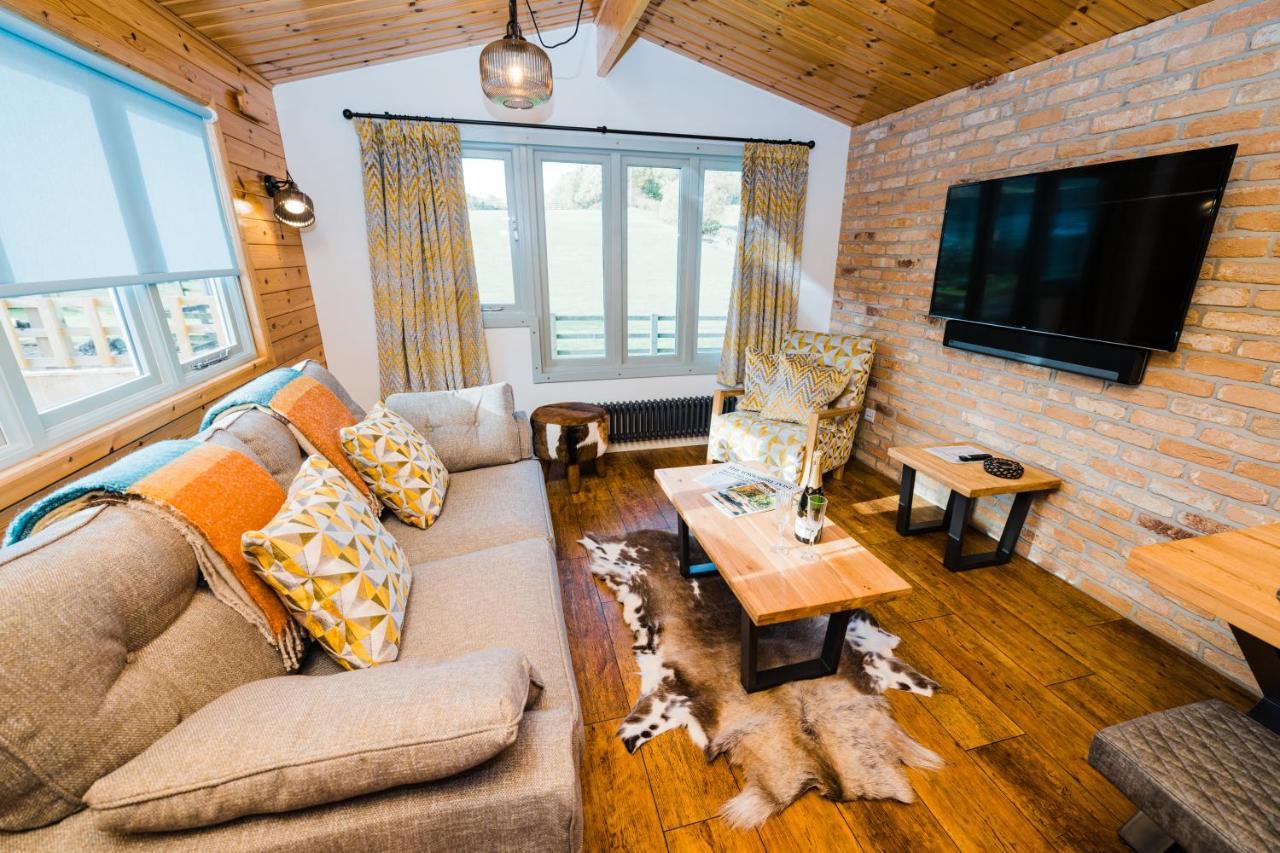Low Moor Lodge Скарбъро Екстериор снимка